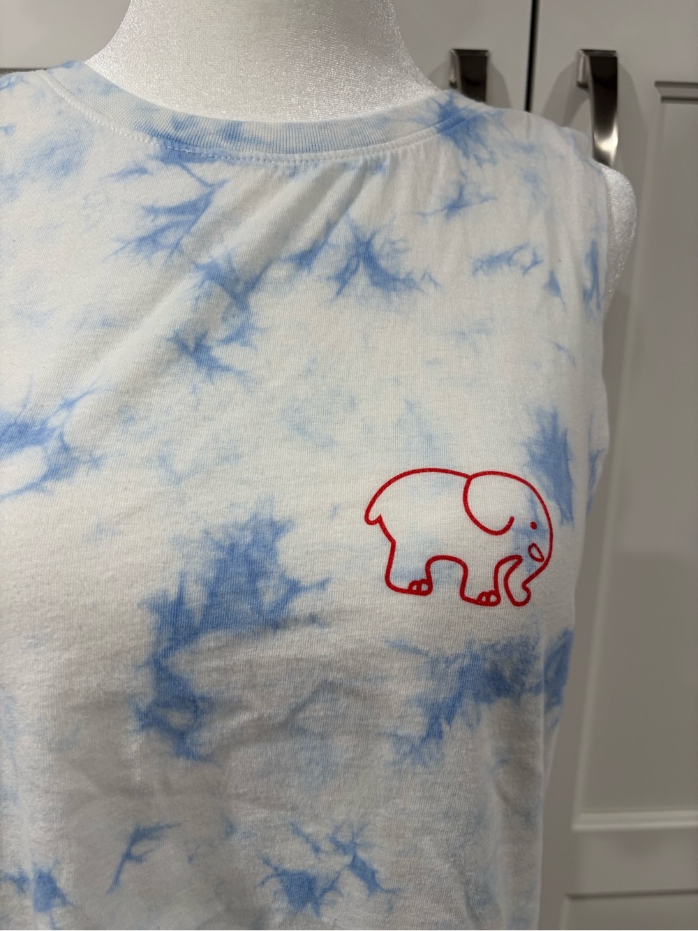 Ivory Ella July 4th Ripple Tie-Dye Muscle Tank Top - Picture 2 of 5